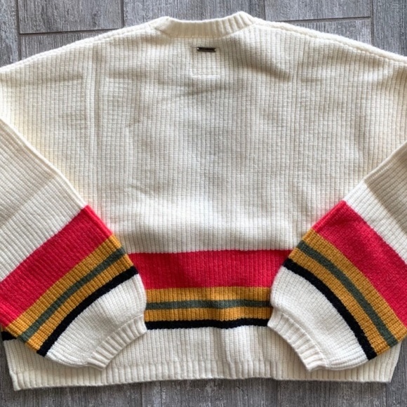 ๐ฅ๐ฅBILLABONG - TAKE ME THERE SWEATER๐ฅ๐ฅ - Picture 5 of 6